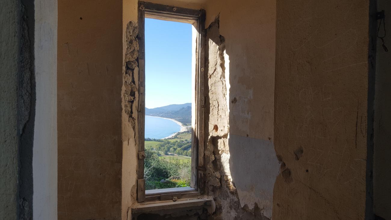 Trekking Capo Ferrato: Osservatorio militare